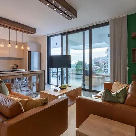 Beachcomber 2-bedroom In Apartamento *